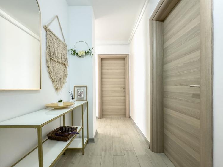 Apartament cu 2 camere decomandat, mobilat în Mamaia-Sat