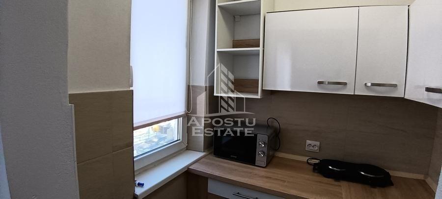Garsonieră decomandată, mobilată în Lipovei