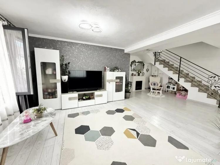 Casă cu 4 camere cu Teren 485 Mp în Ștefănești