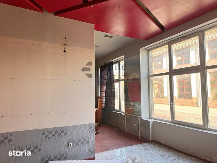 Spațiu comercial, de 297 mp, în Orașul Nou