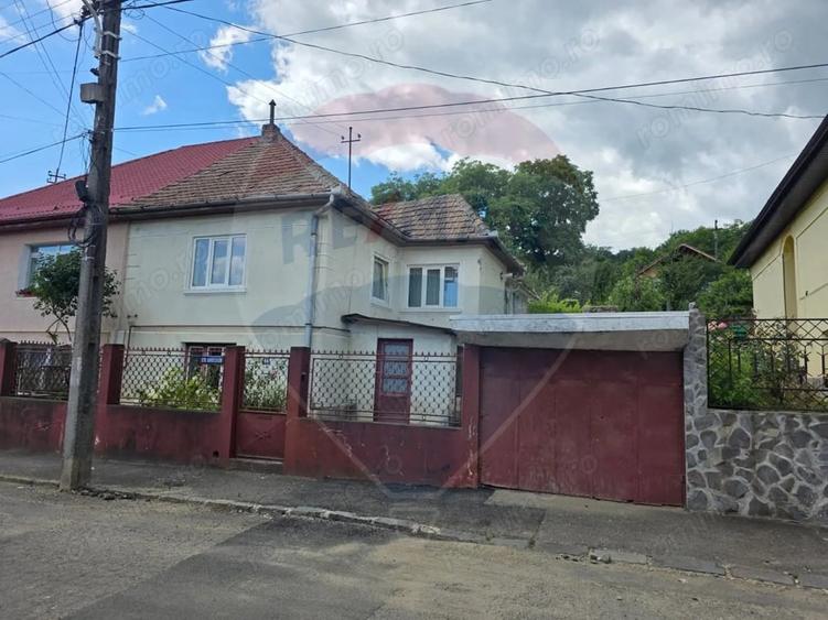 Casă cu 3 camere cu Teren 250 Mp în Sud