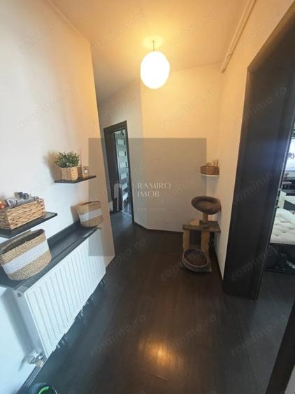 Apartament cu 3 camere decomandat în Dobroești