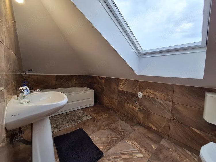 Apartament cu 3 camere decomandat în Vest