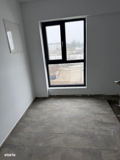 Apartament cu 3 camere decomandat, mobilat în Rahova