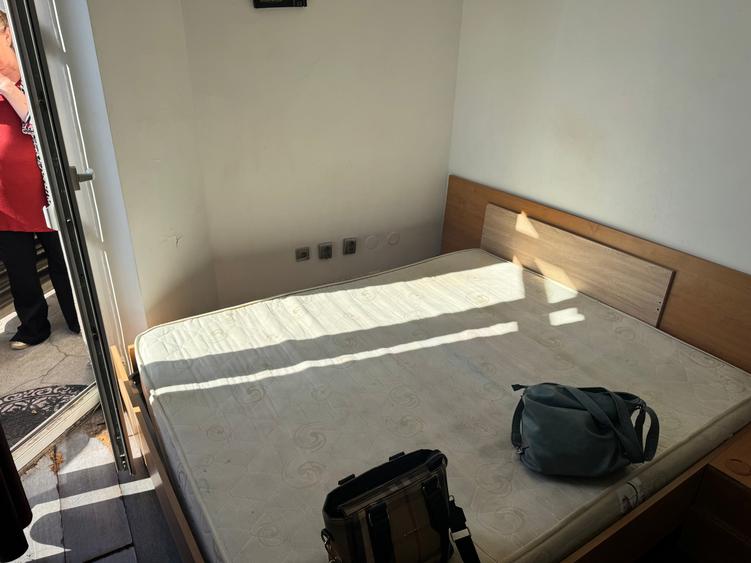 Apartament cu 2 camere decomandat în P-ța Universității