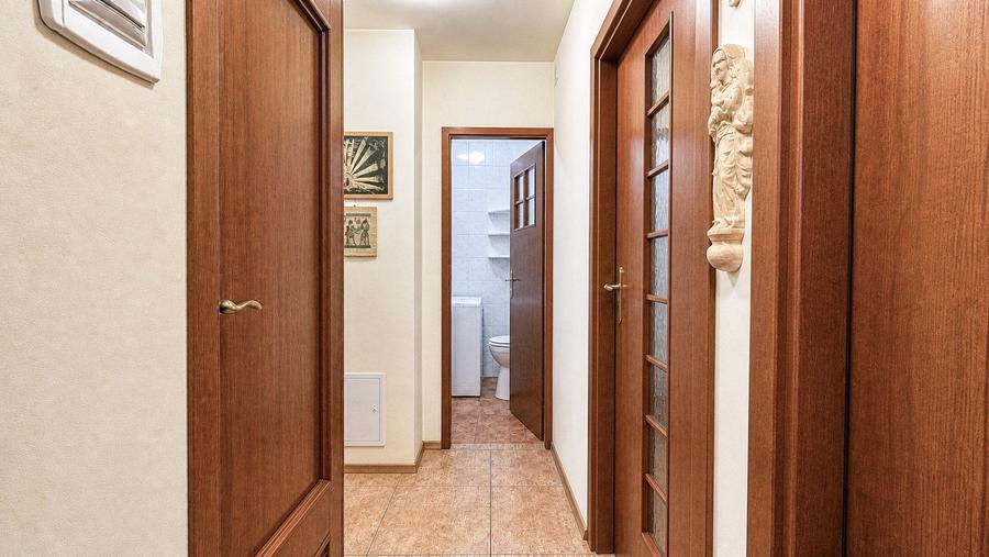 Apartament cu 3 camere decomandat, mobilat în Brâncoveanu