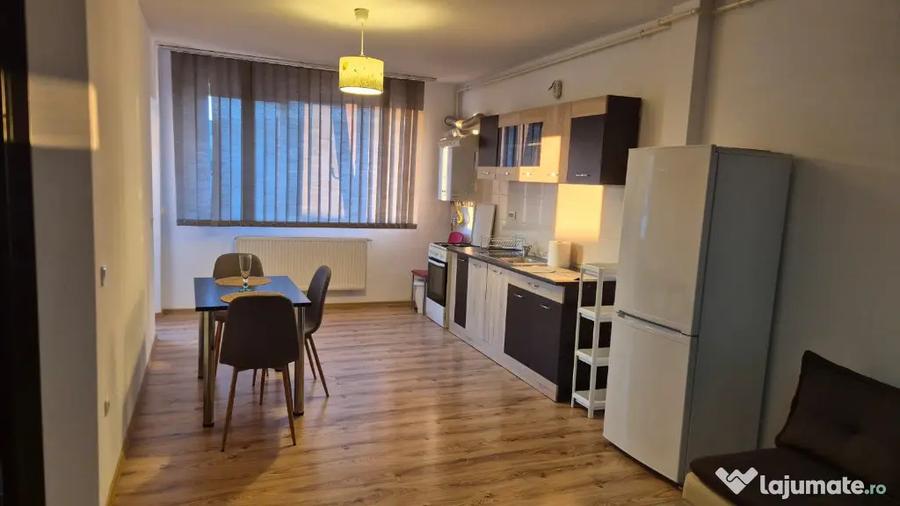 Apartament cu 2 camere semidecomandat în Florești