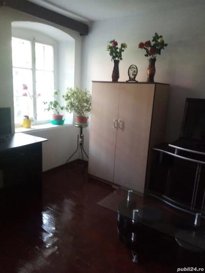 Casă cu 2 camere cu Teren 187 Mp în Central