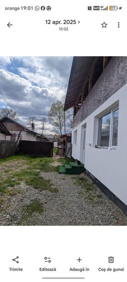 Casă cu 4 camere în Domnești