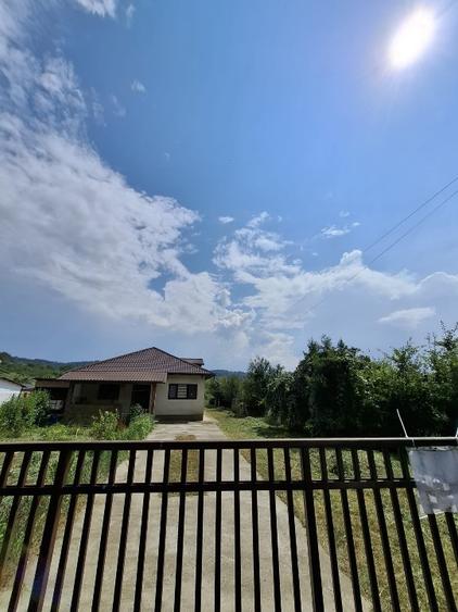 Casă individuală cu 3 camere cu Teren 2370 Mp în Mihăești