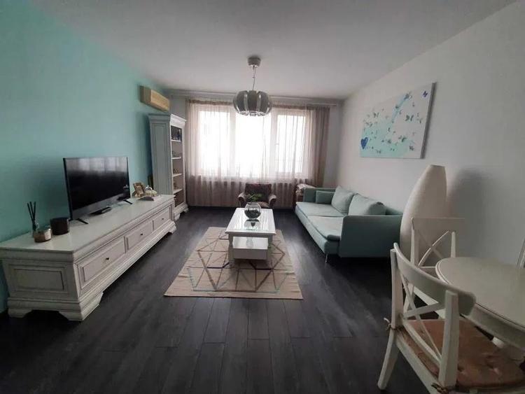 Apartament cu 2 camere semidecomandat, mobilat în Calea Victoriei