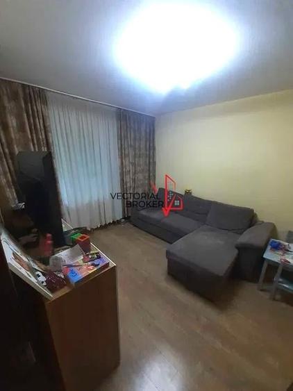 Apartament cu 2 camere decomandat în Obor