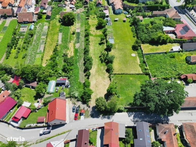 Teren de 1251 mp, în Rotbav