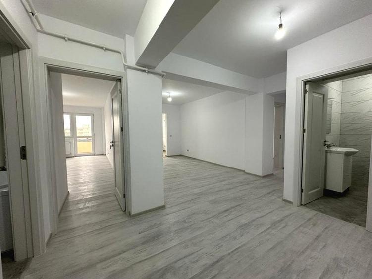 Apartament cu 3 camere decomandat în Popas Păcurari