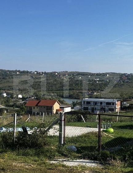 Teren Construcții intravilan de 2100 mp, în Podgoria