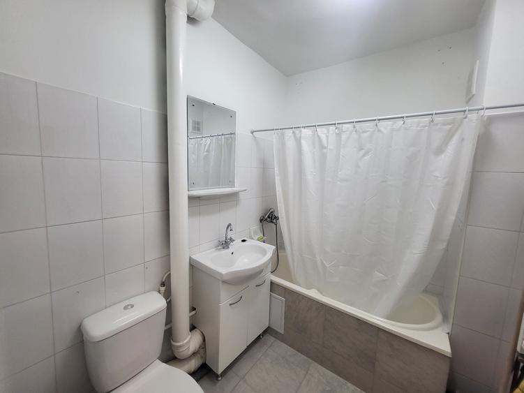 Garsonieră decomandată în Alexandru cel Bun