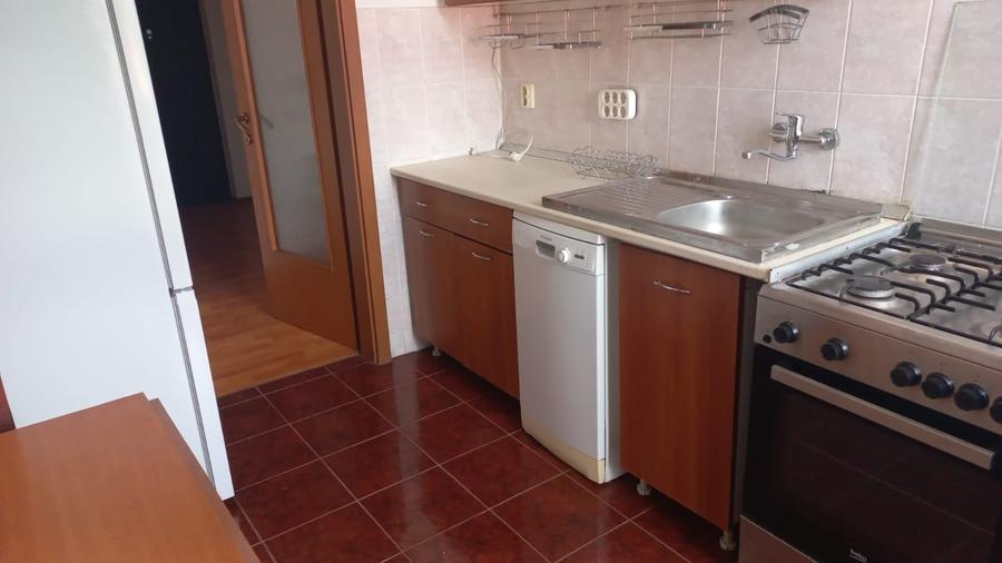 Apartament 3 camere Zona Colina - 11