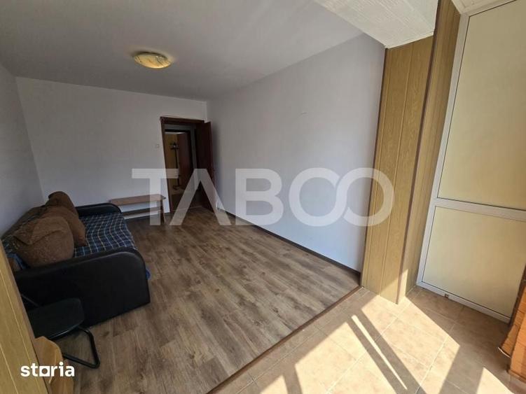 Apartament 2 camere de vanzare decomandat 52 mpu etaj 3 Terezian Sibiu - 2