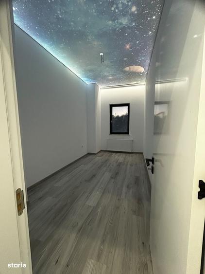 Apartament cu 3 camere decomandat în Energia