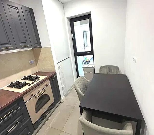 Apartament cu 3 camere decomandat, mobilat în Pipera