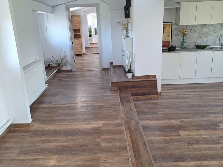 Apartament cu 4 camere decomandat, mobilat în Pipera