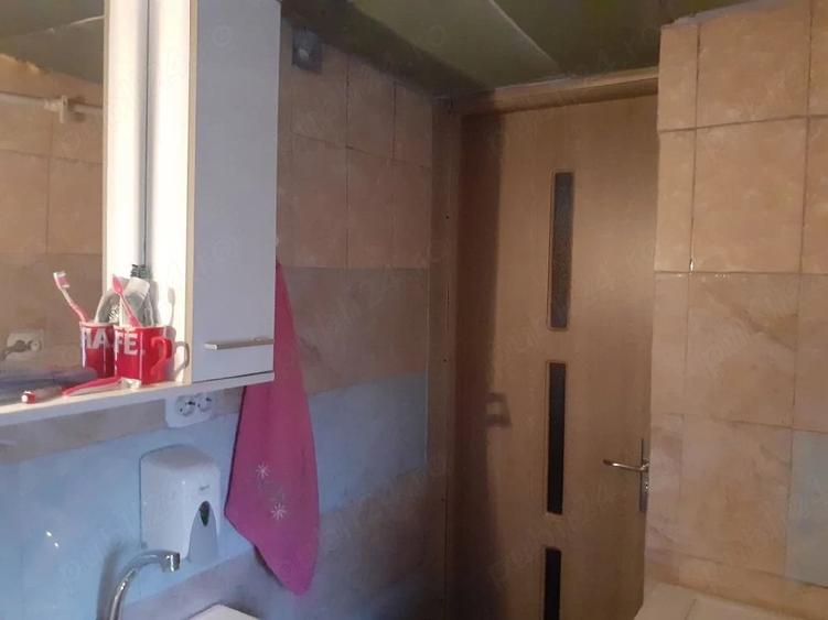 Casă cu 2 camere cu Teren 2680 Mp în Măceu