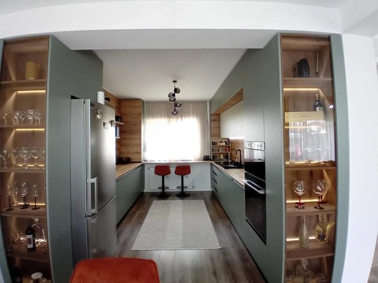 Casă cu 4 camere cu Teren 200 Mp în Vidra