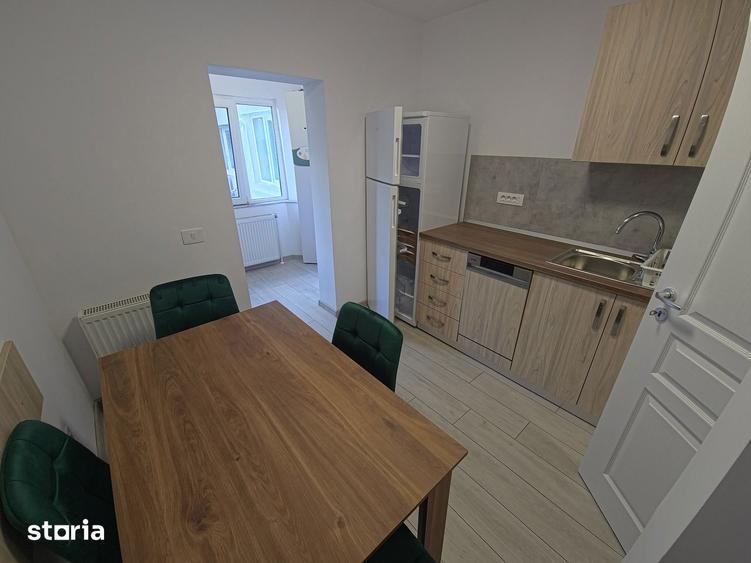 Apartament cu 2 camere decomandat, mobilat în Delfinariu