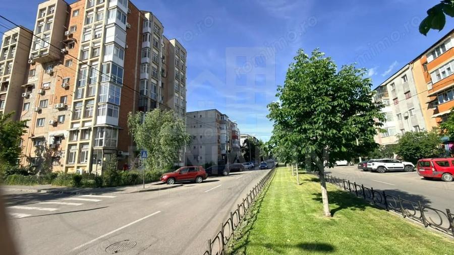 Apartament-Spatiu comercial parter 2 camere -intrare din strada 60mp - 4