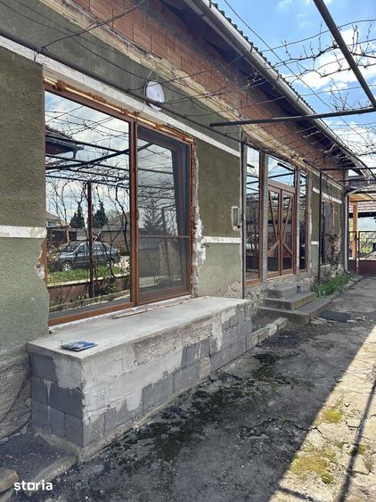 Casă cu 5 camere cu Teren 1430 Mp în Gurghiu