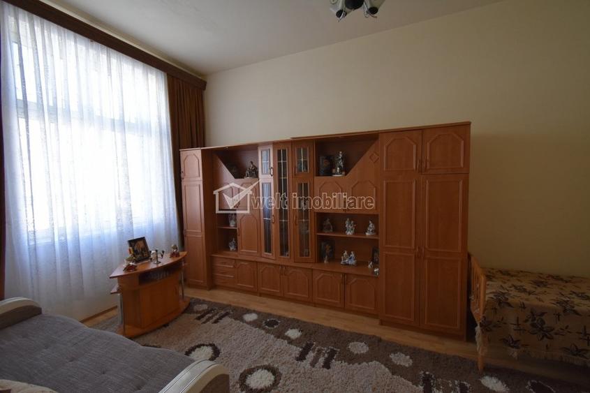 Apartament cu 3 camere semidecomandat în Ultracentral