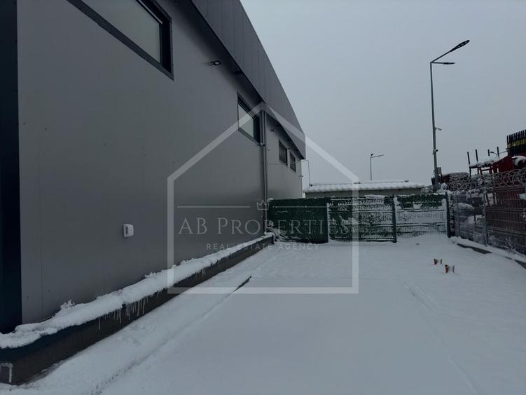 Spațiu industrial, de 450 mp, în Est