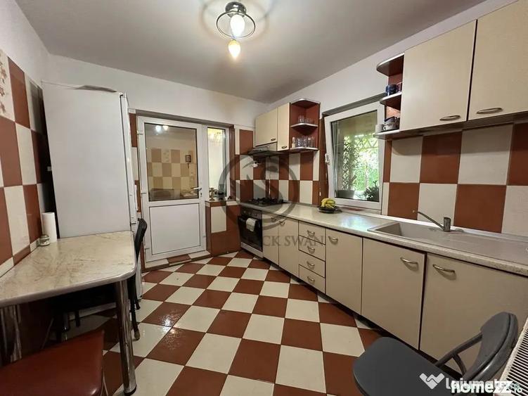 Casă cu 4 camere cu Teren 660 Mp în Central