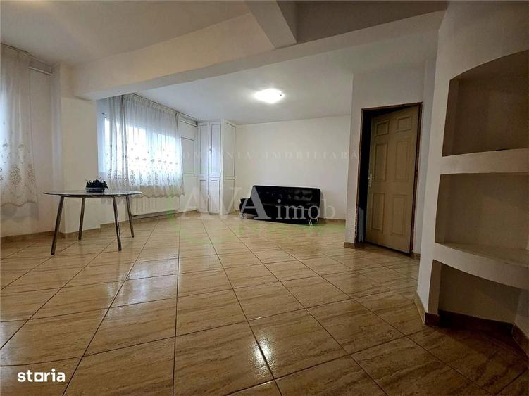 Apartament cu 3 camere în Mioriței