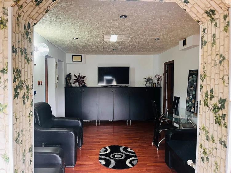 Apartament cu 2 camere decomandat în 1 Mai