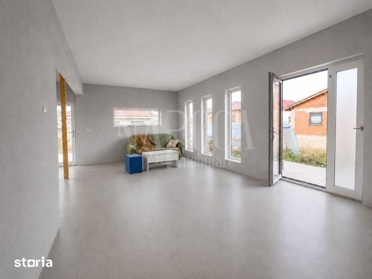 Casă cu 4 camere cu Teren 430 Mp în Sânmartin