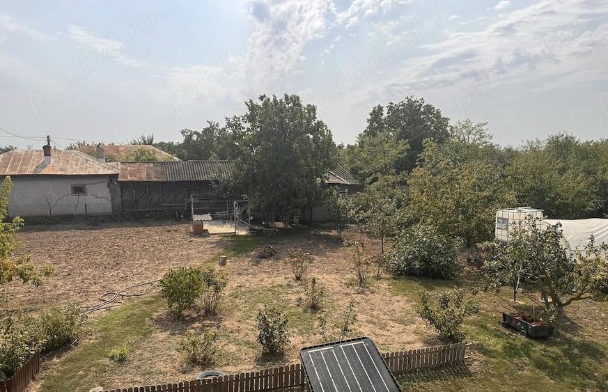 Casă cu Teren 2194 Mp în Radu Vodă