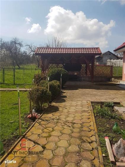 Casă cu 3 camere în Unirii