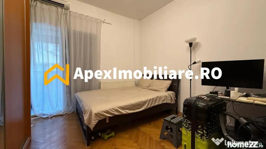 Apartament cu 3 camere semidecomandat, mobilat în Universitate