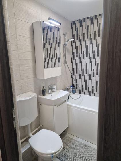 Apartament cu 2 camere semidecomandat în Radu Negru