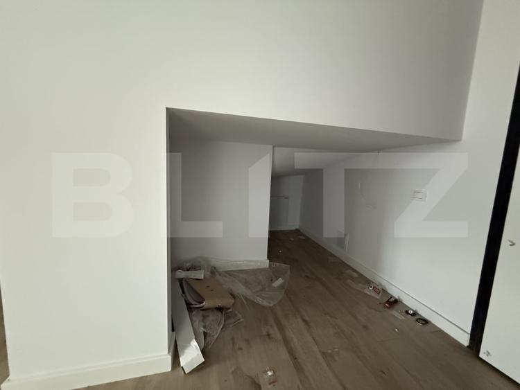 Duplex cu 4 camere cu Canalizare în Aninoasa