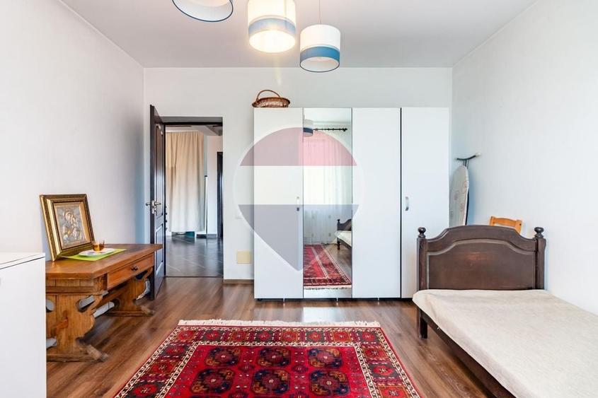 Casă individuală cu 6 camere cu Teren 1600 Mp în Ciorogârla