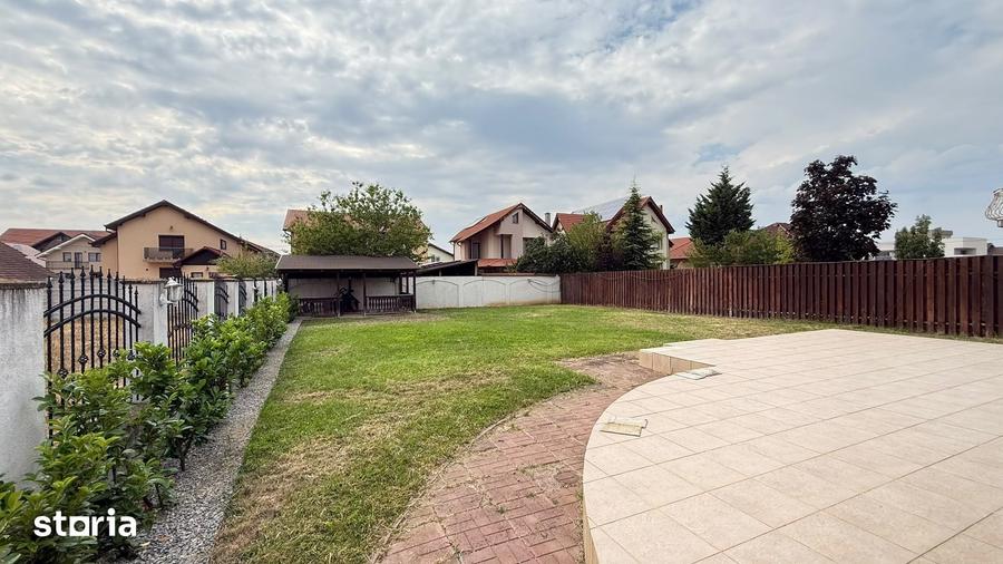 Casă cu 4 camere cu Teren 600 Mp în Central