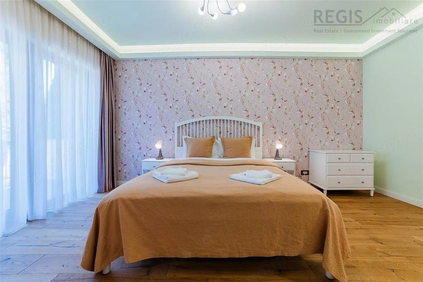 Casă cu 5 camere cu Teren 808 Mp în Noua