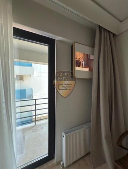 Apartament cu 4 camere semidecomandat, mobilat în Mamaia-Sat