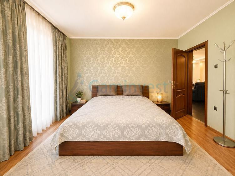 Casă individuală cu 6 camere cu Canalizare în Paleu
