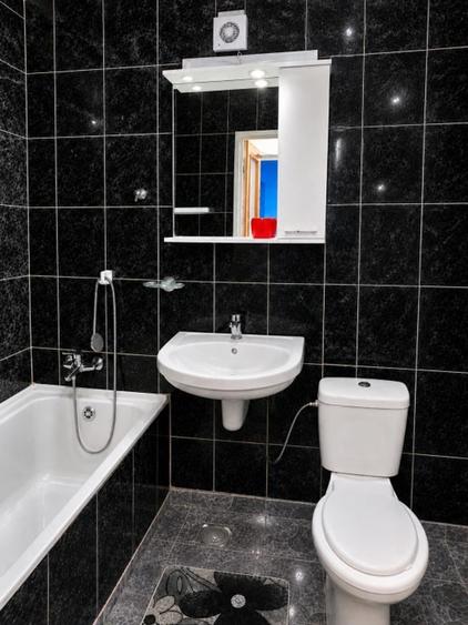 Apartament cu 3 camere decomandat în Alexandriei