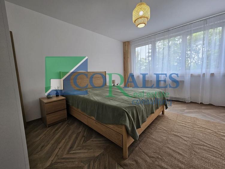 Apartament cu 2 camere decomandat, mobilat în Central