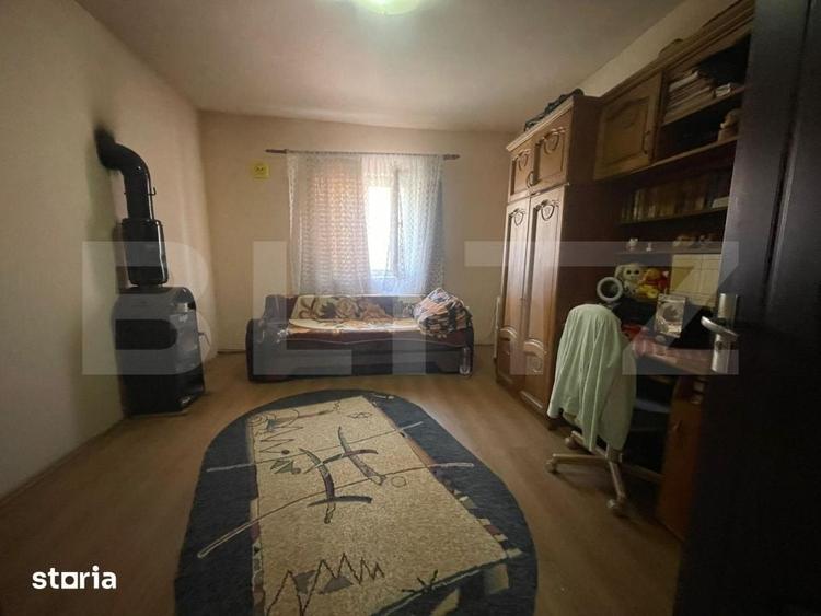 Casă cu 4 camere cu Teren 6000 Mp în Bocșa