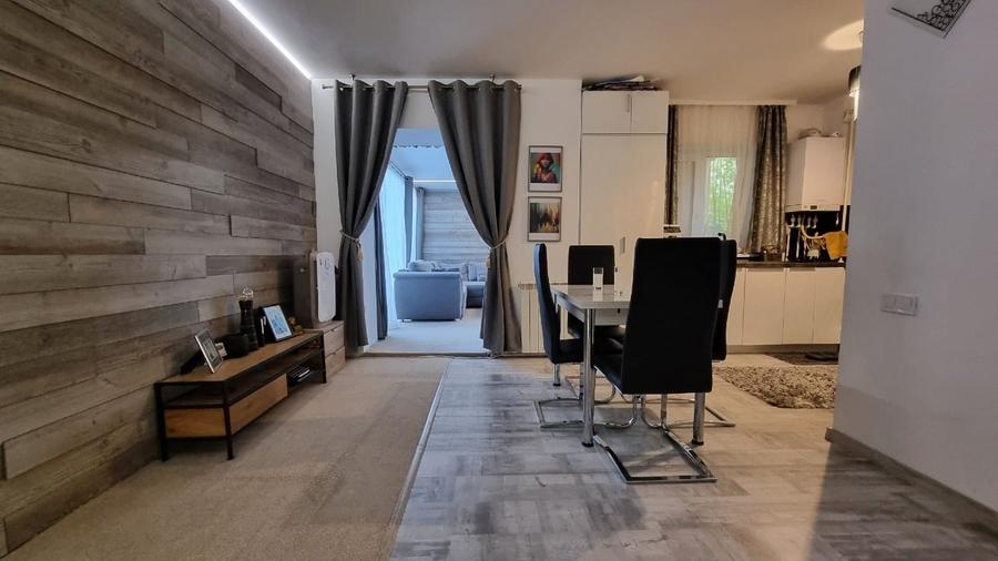 Apartament cu 3 camere decomandat, mobilat în Tătărași